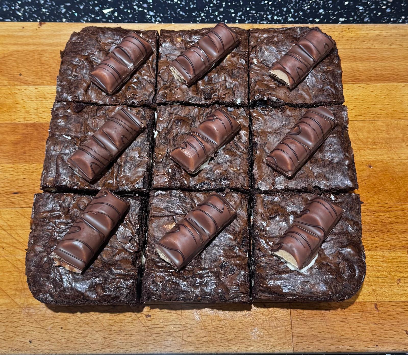 Kinder Bueno brownies – Brownies & blondies
